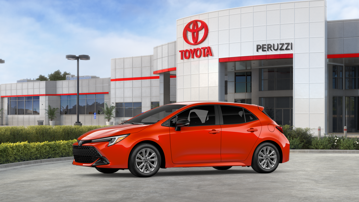 2027 Toyota Corolla Hatchback SE