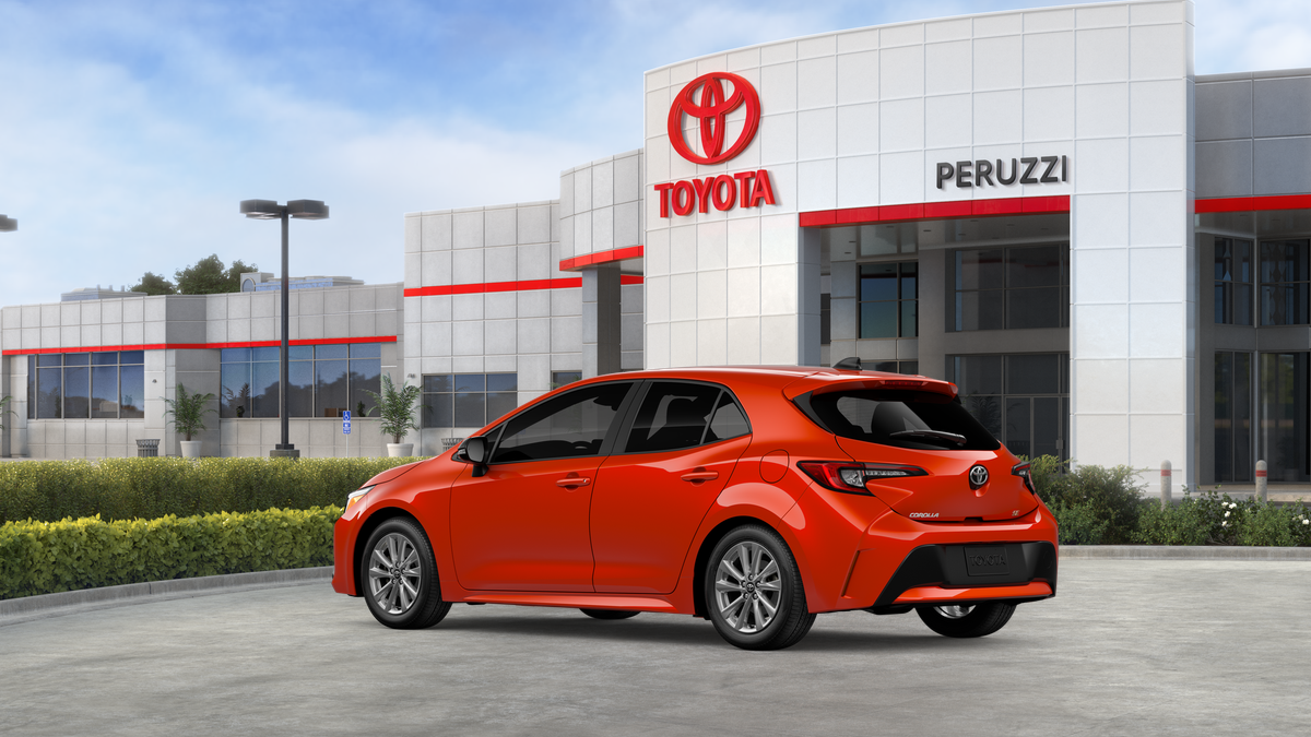 2027 Toyota Corolla Hatchback SE