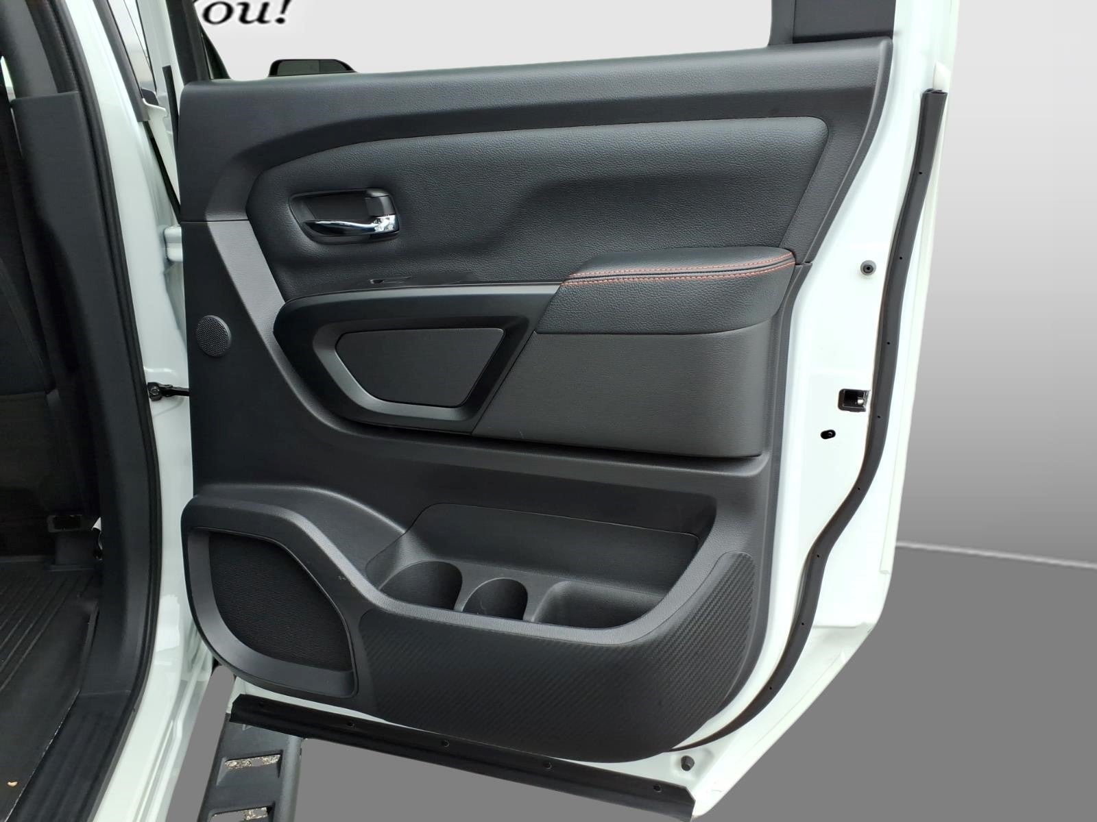2023 Nissan Titan PRO-4X