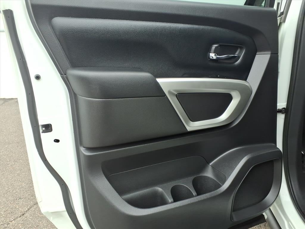 2024 Nissan Titan XD SV