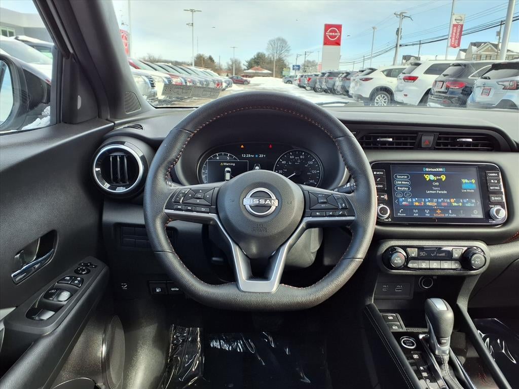 2023 Nissan Kicks SR