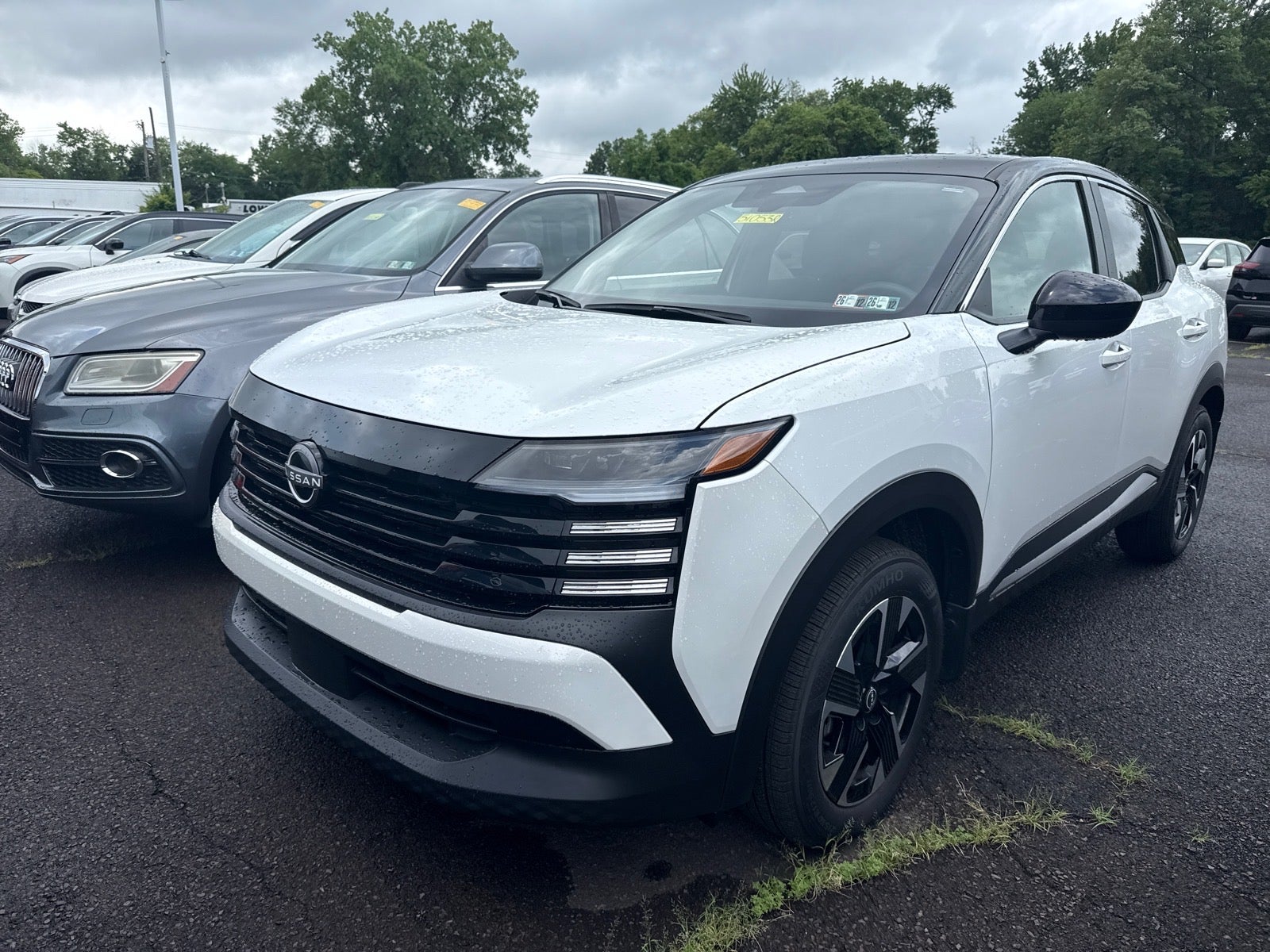 2025 Nissan Kicks SV