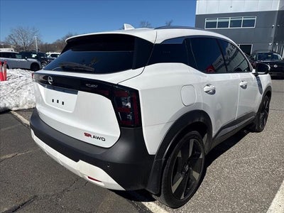 2025 Nissan Kicks SR