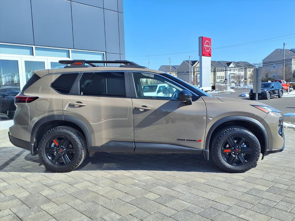 2025 Nissan Rogue Rock Creek