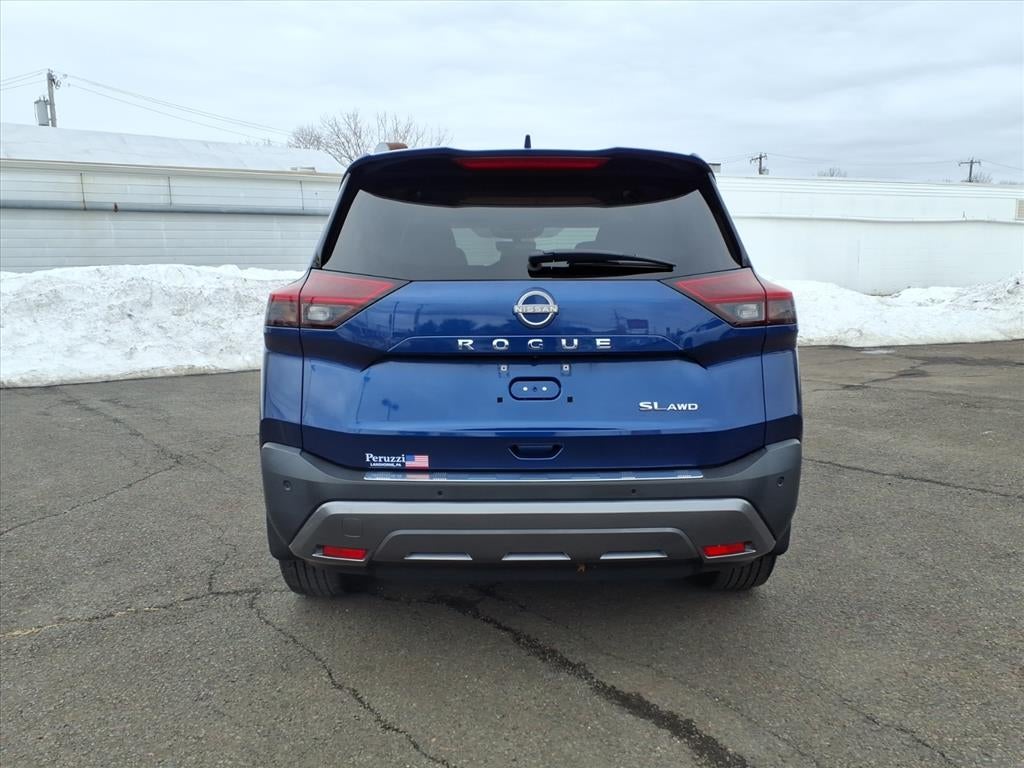 2022 Nissan Rogue SL