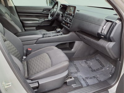 2023 Nissan Pathfinder S