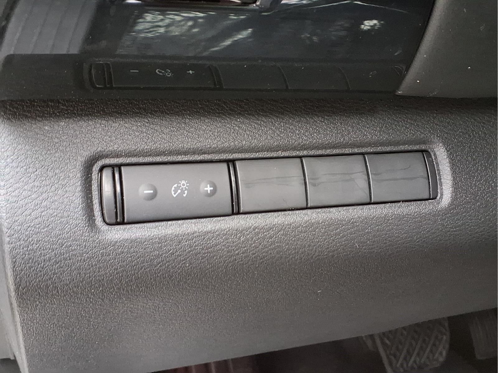 2023 Nissan Pathfinder S