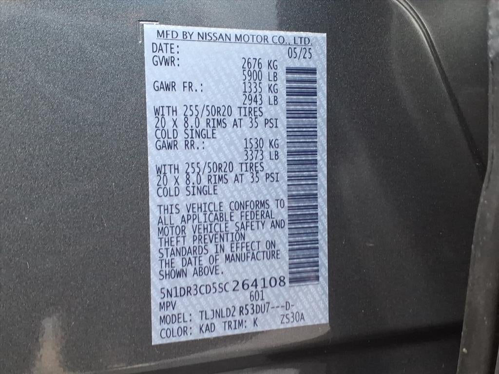 2025 Nissan Pathfinder SL