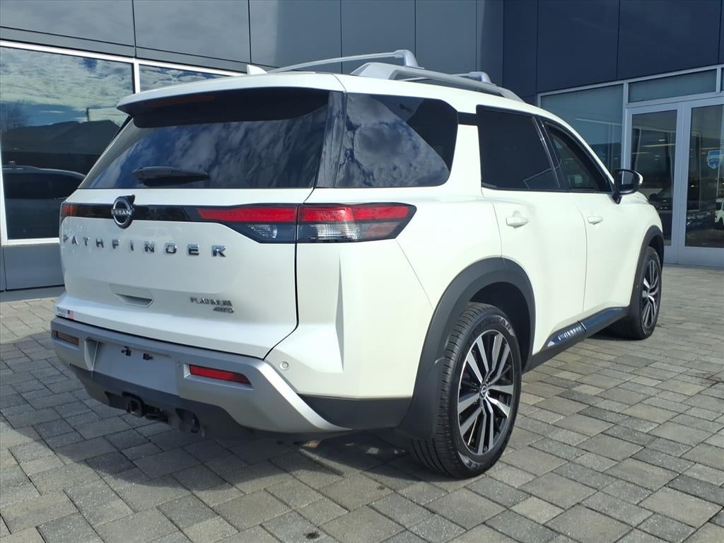 2023 Nissan Pathfinder Platinum