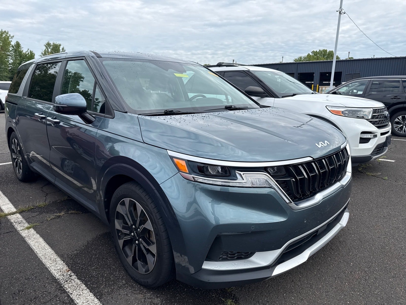 2022 Kia Carnival EX
