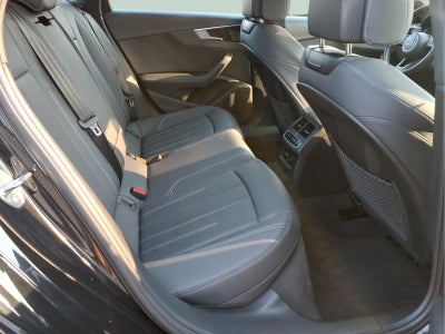 2022 Audi A4 quattro S line Prem Plus 45 TFSI