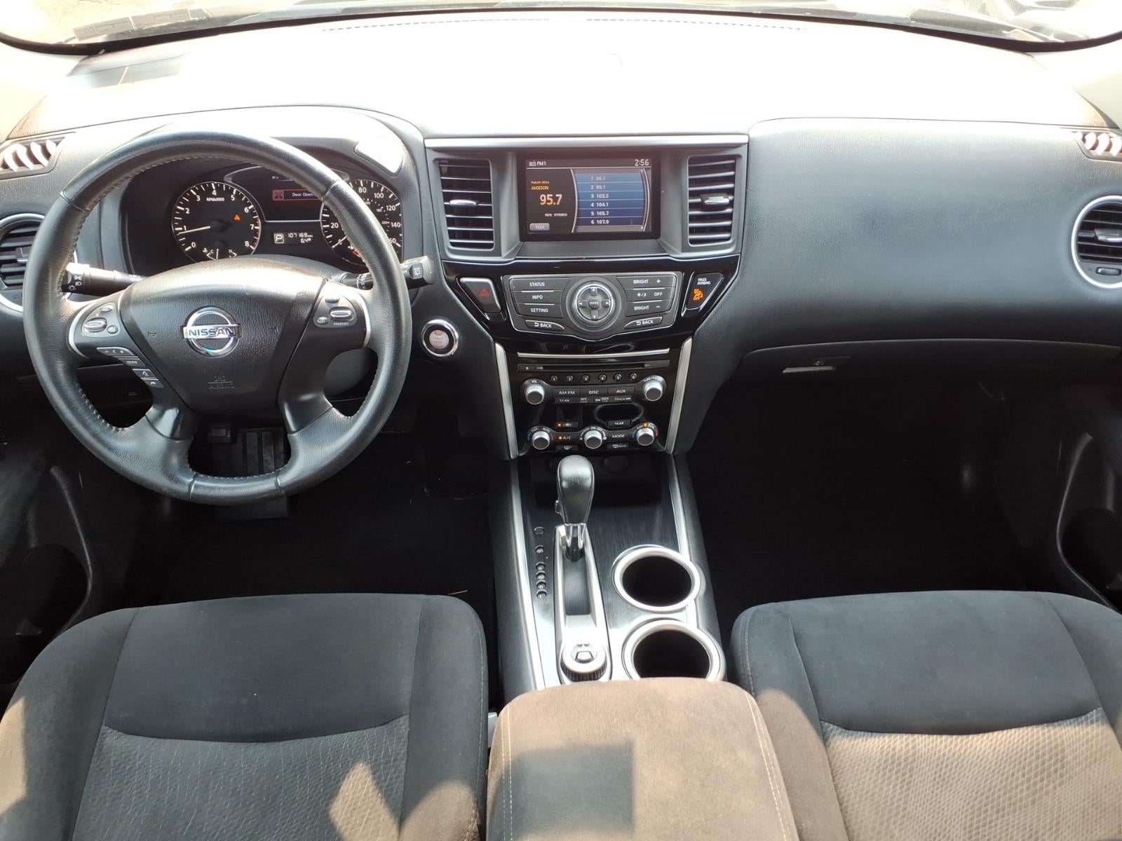 2015 Nissan Pathfinder SV