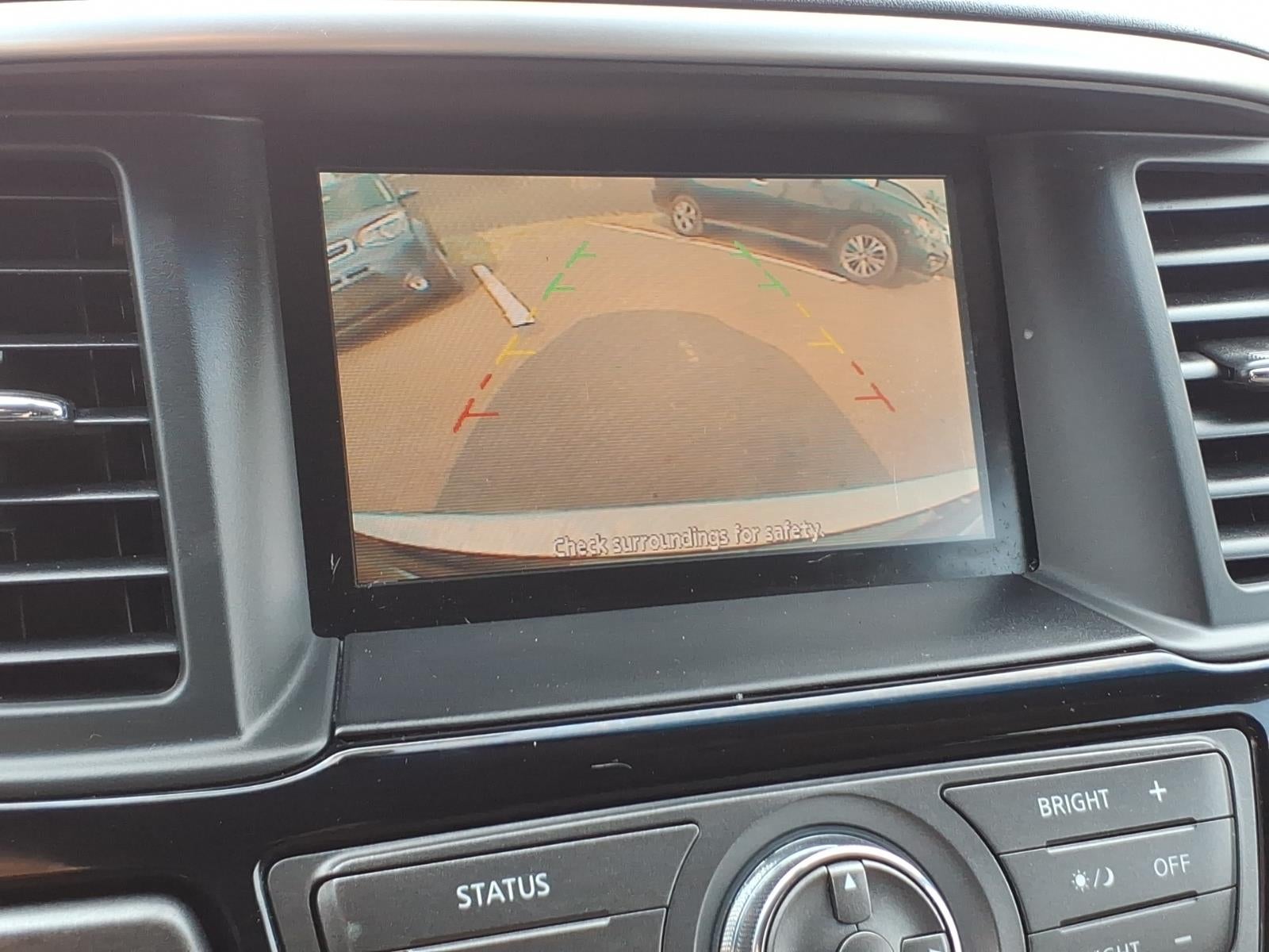 2015 Nissan Pathfinder SV