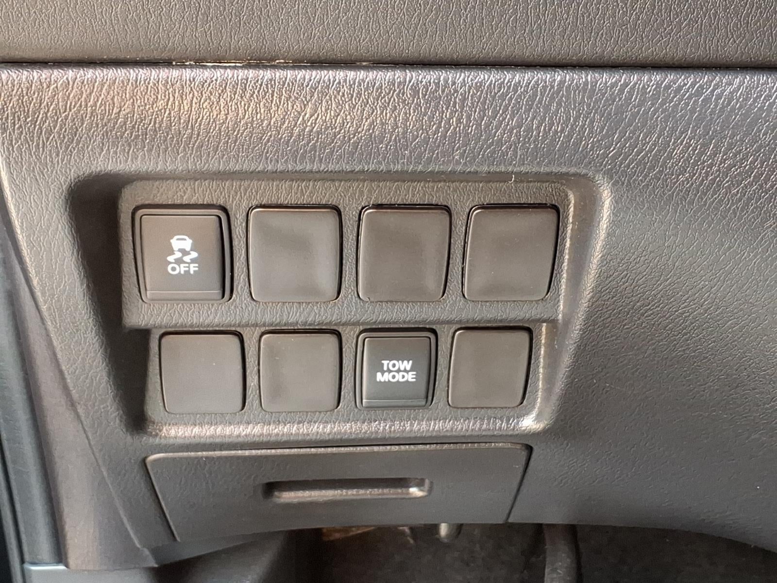 2015 Nissan Pathfinder SV