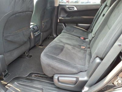 2015 Nissan Pathfinder SV
