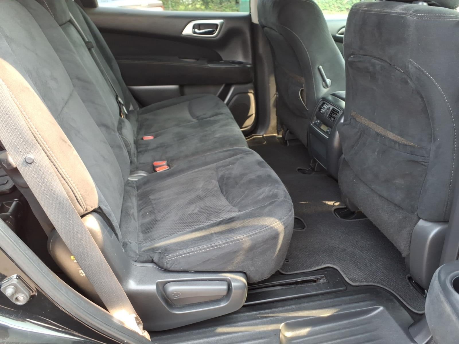 2015 Nissan Pathfinder SV