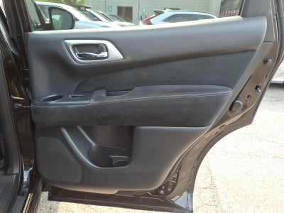 2015 Nissan Pathfinder SV