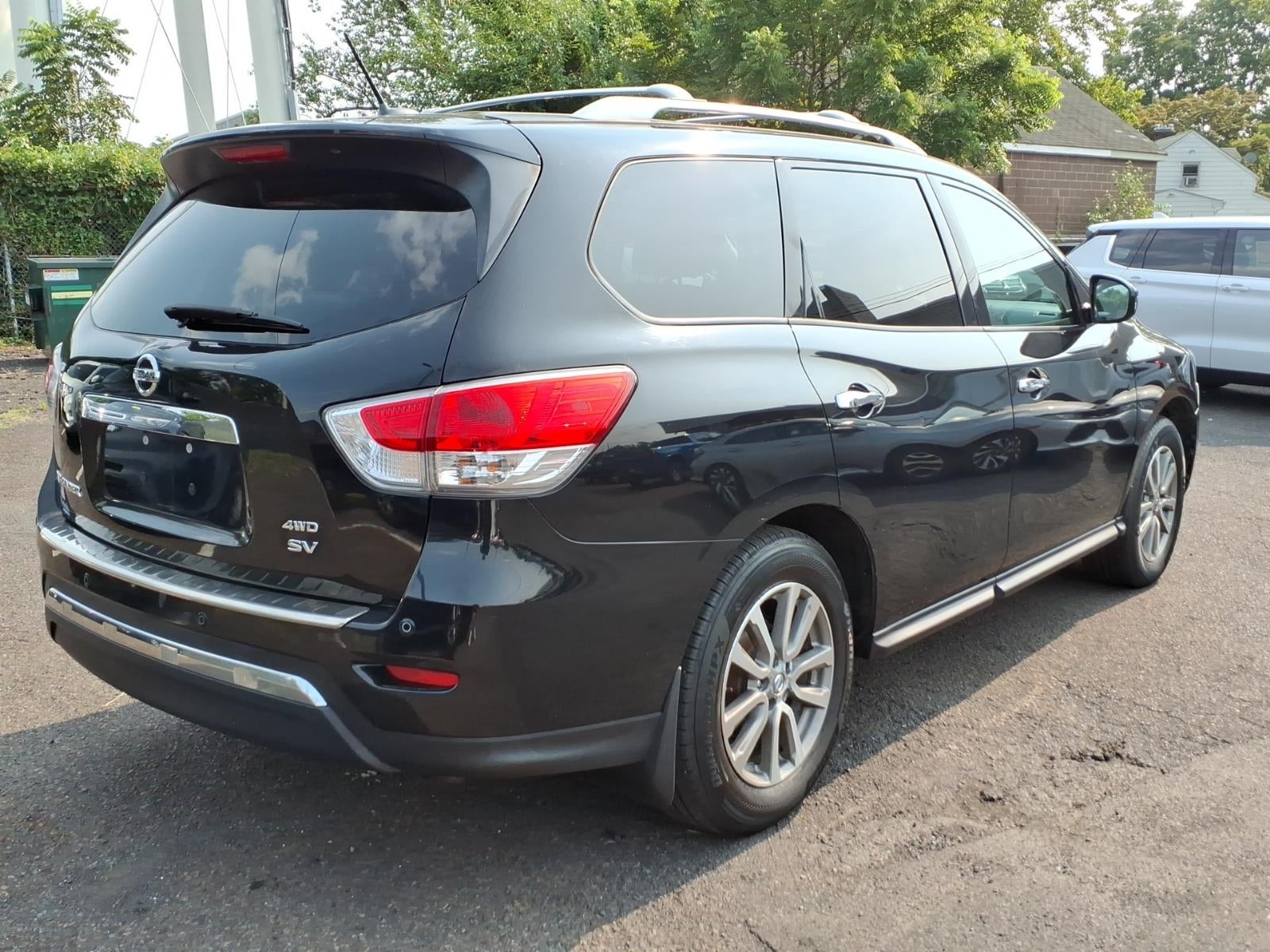 2015 Nissan Pathfinder SV