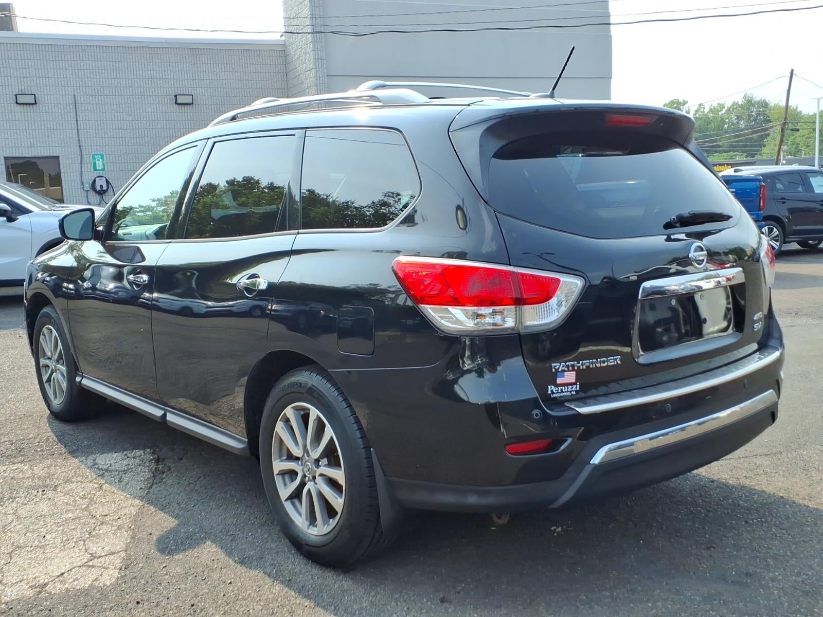 2015 Nissan Pathfinder SV