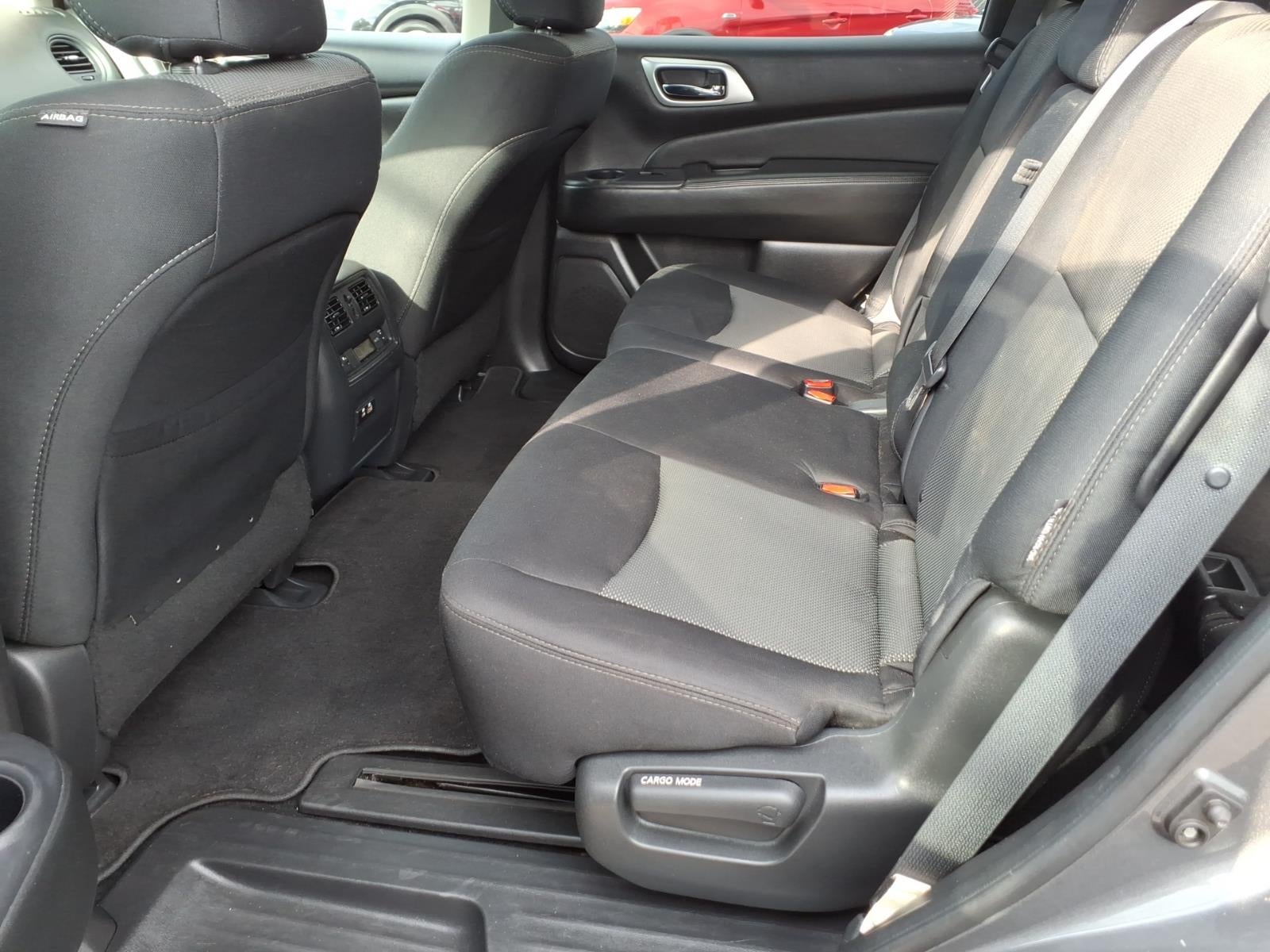 2019 Nissan Pathfinder S