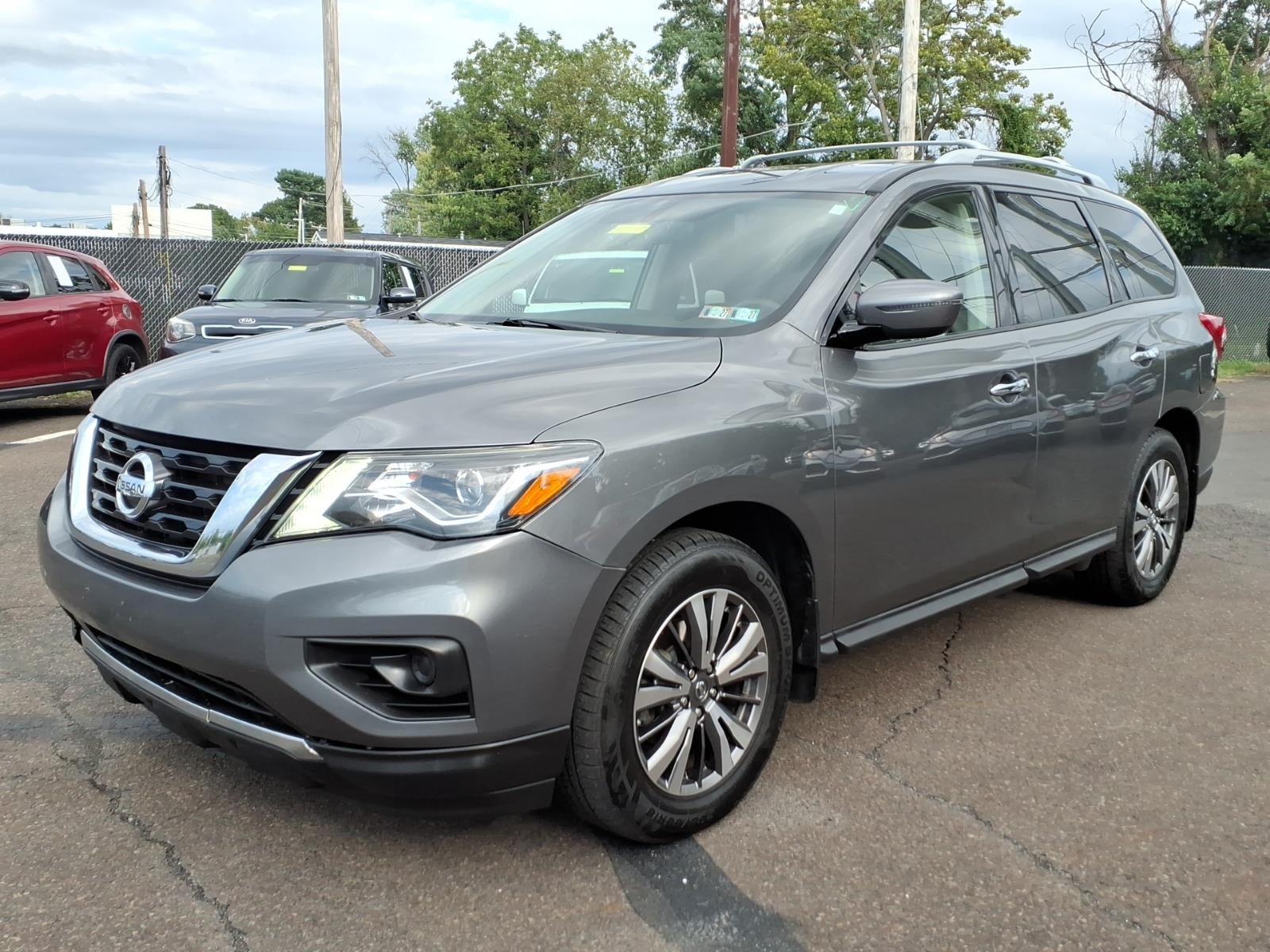 2019 Nissan Pathfinder S