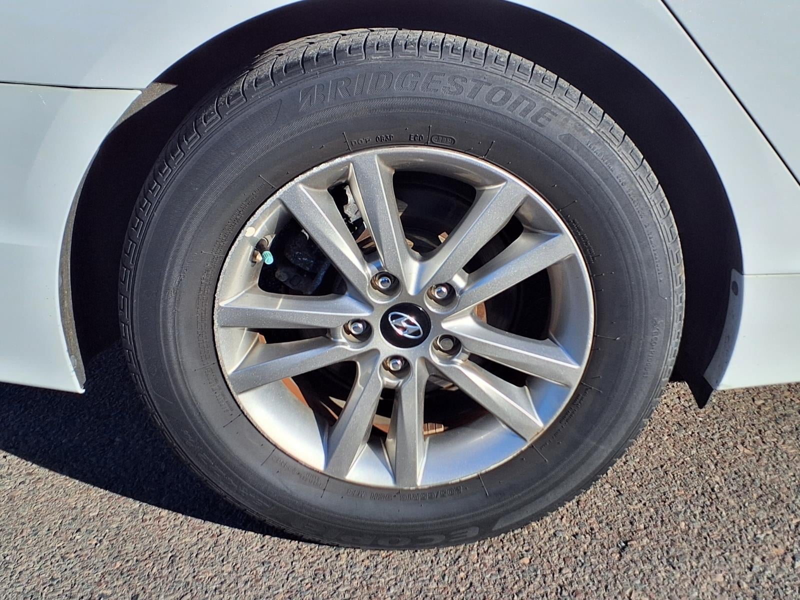 2016 Hyundai SONATA SE