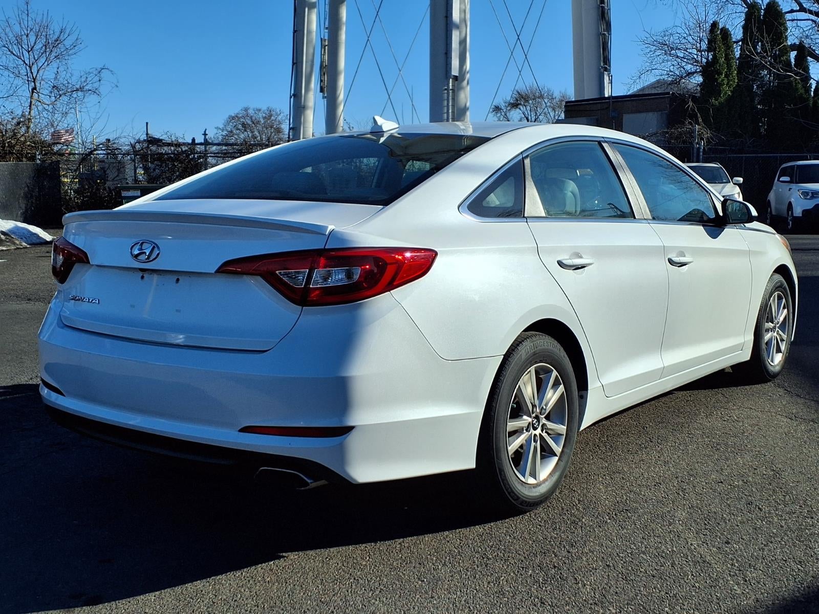 2016 Hyundai SONATA SE