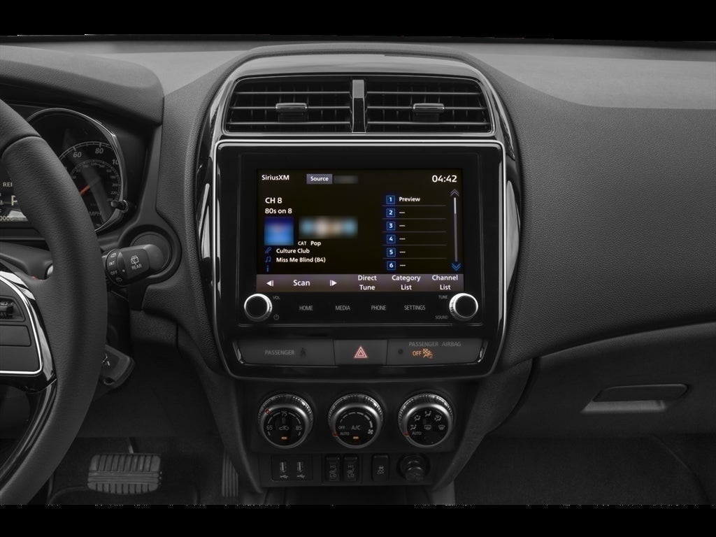 2027 Mitsubishi Outlander Sport LE
