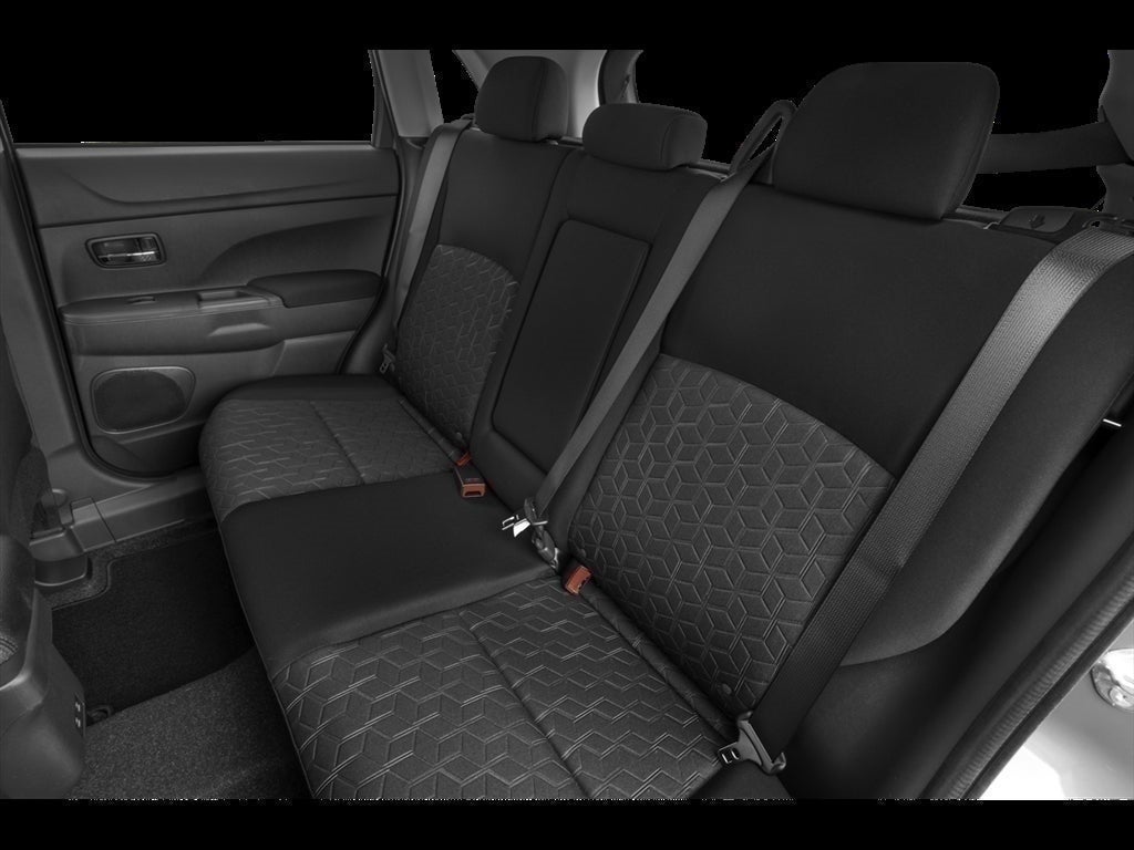 2027 Mitsubishi Outlander Sport LE