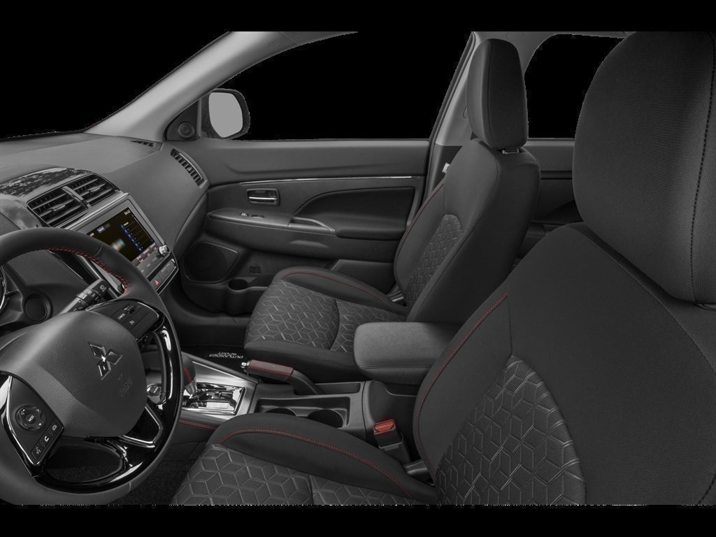 2027 Mitsubishi Outlander Sport LE