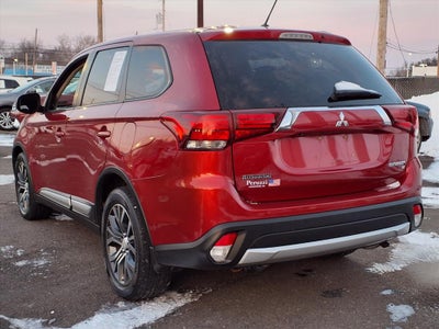 2016 Mitsubishi Outlander SE