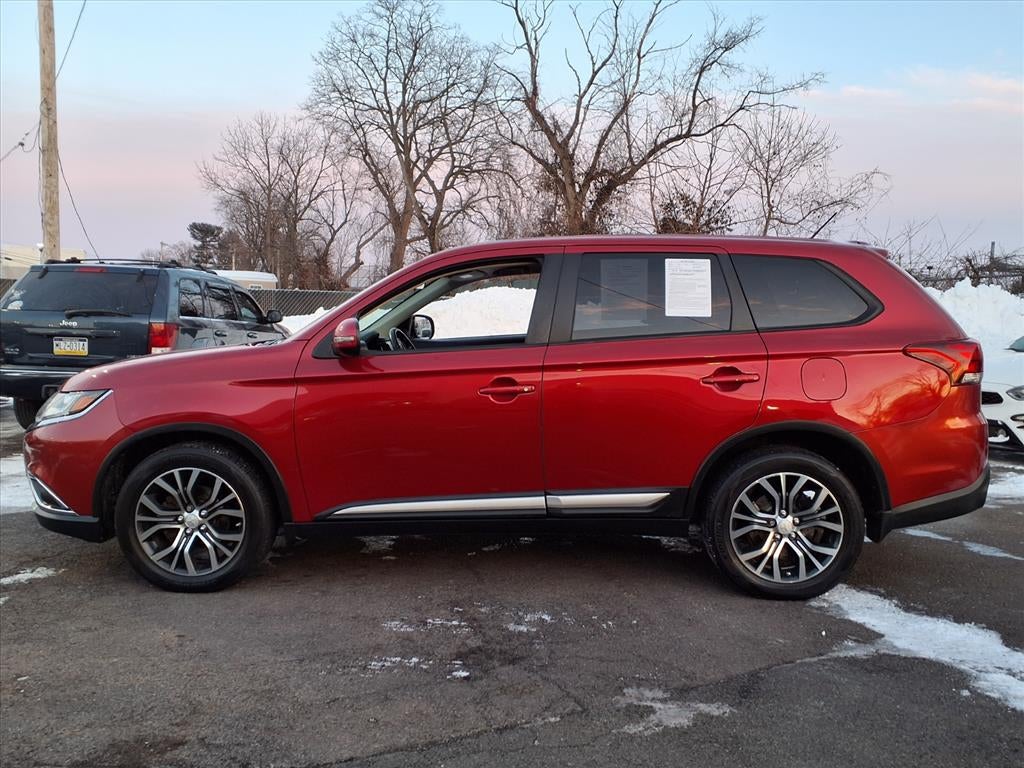 2016 Mitsubishi Outlander SE