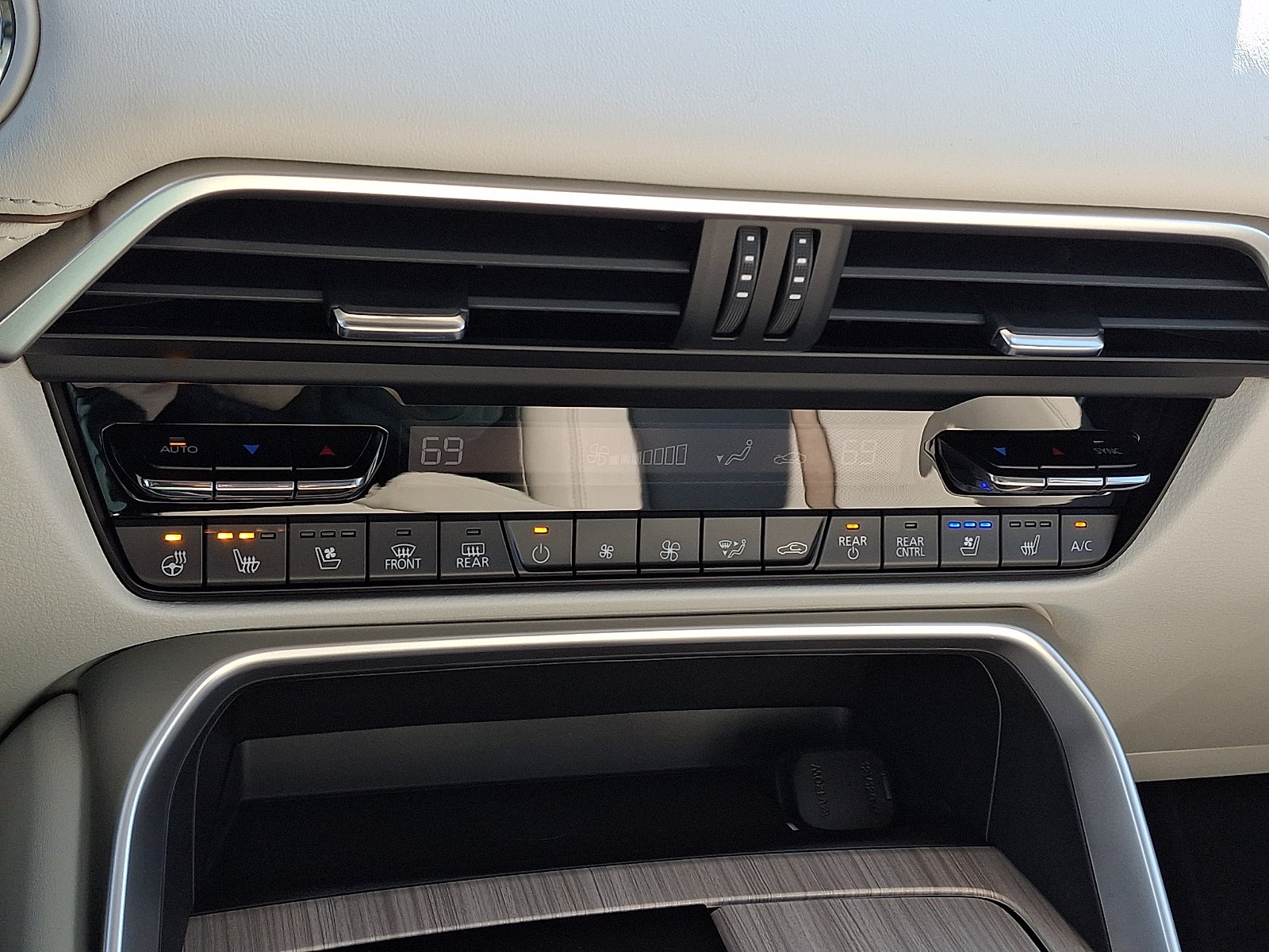 2026 Mazda Mazda CX-90 Plug-In Hybrid Premium Plus