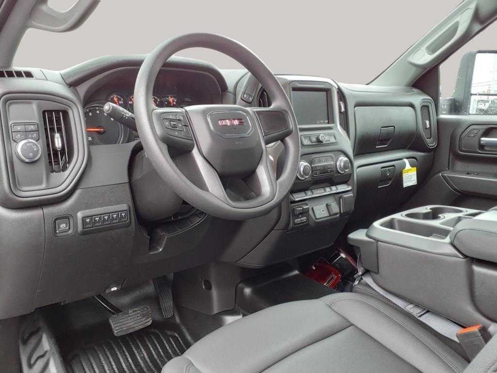 2024 GMC Sierra 3500 HD Pro