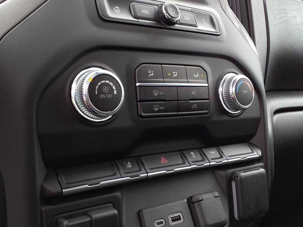 2024 GMC Sierra 3500 HD Pro