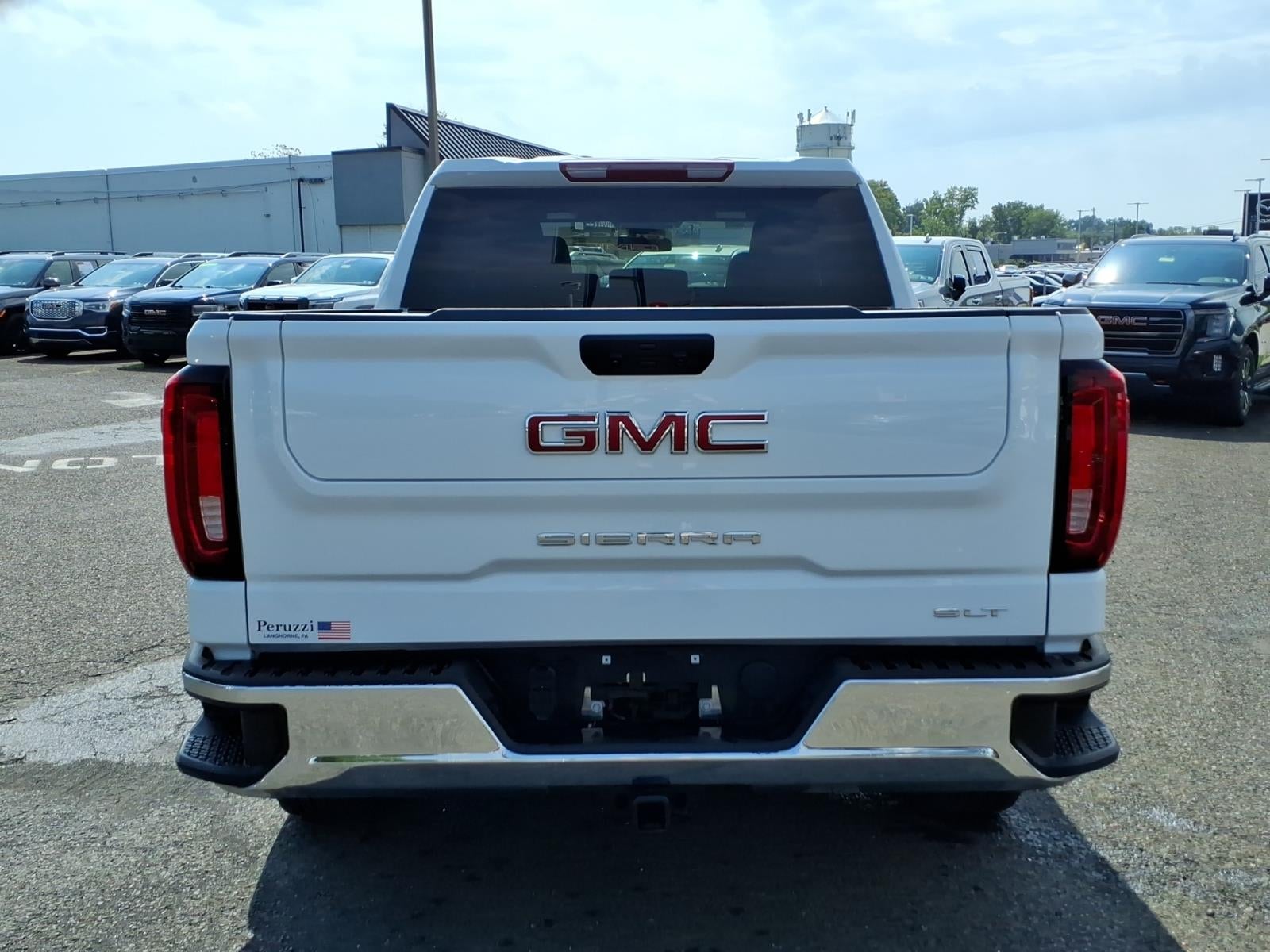 2025 GMC Sierra 1500 SLT