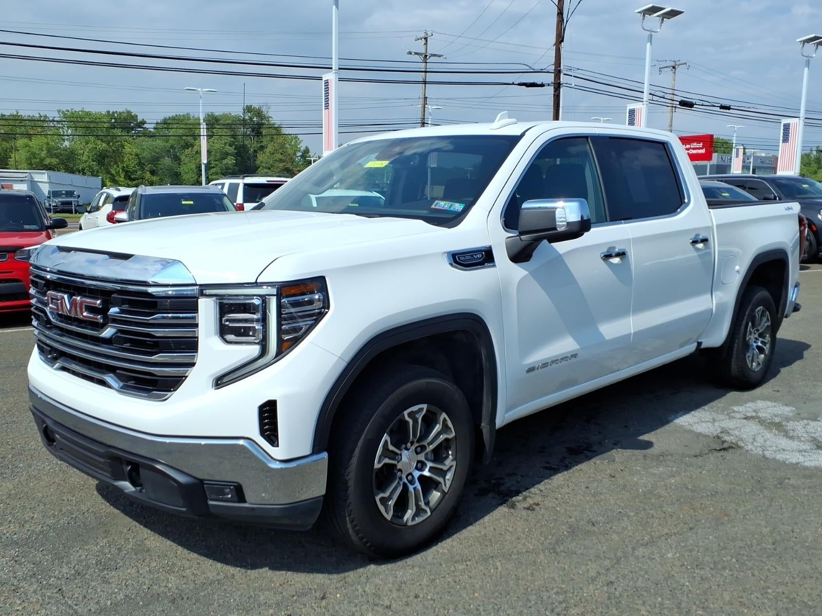 2025 GMC Sierra 1500 SLT