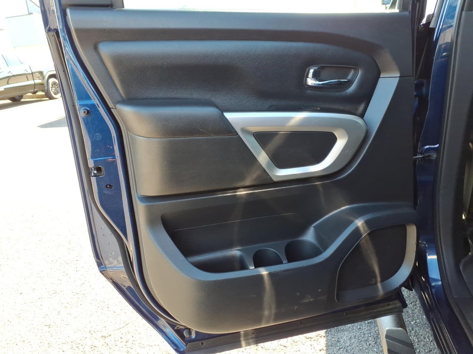 2019 Nissan Titan SV