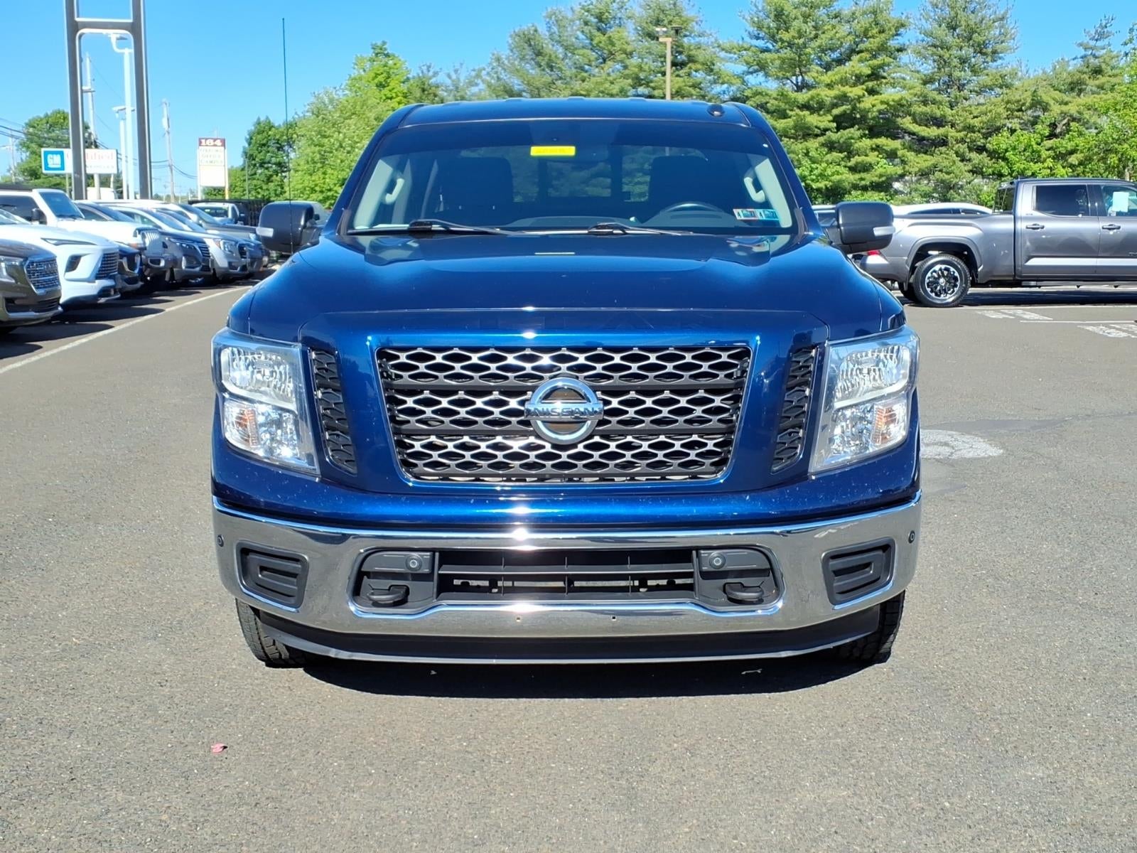 2019 Nissan Titan SV