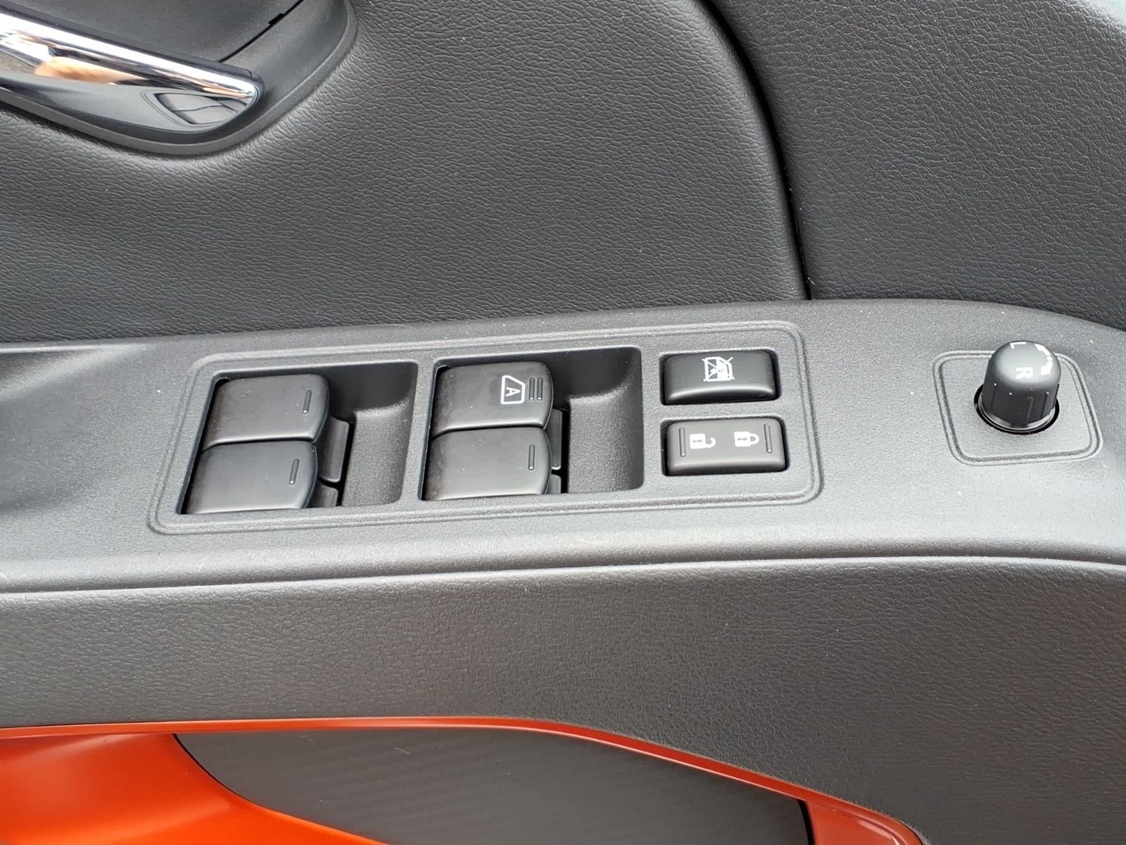 2025 Nissan Frontier Crew Cab PRO-4X 4x4