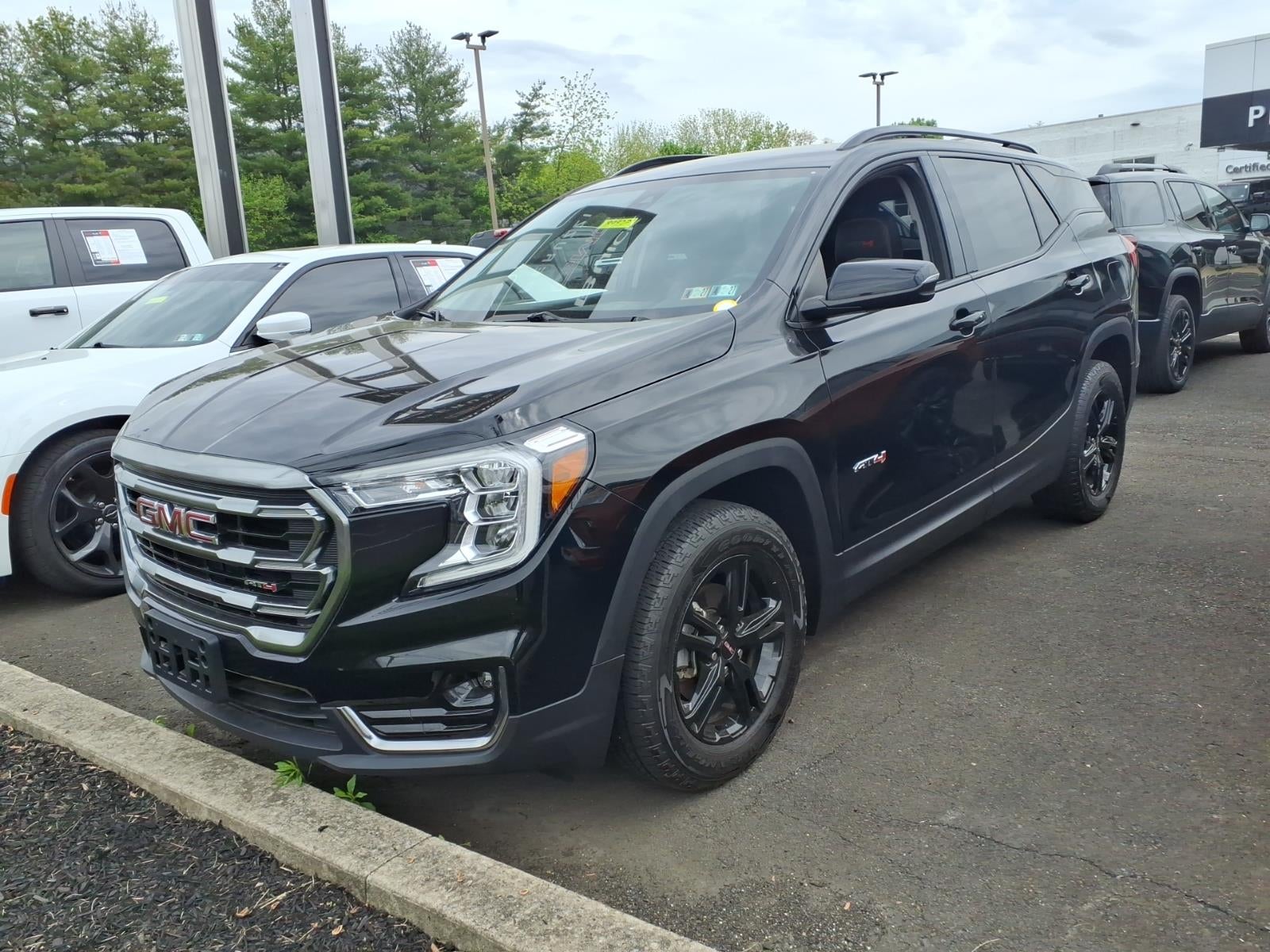 2023 GMC Terrain AT4