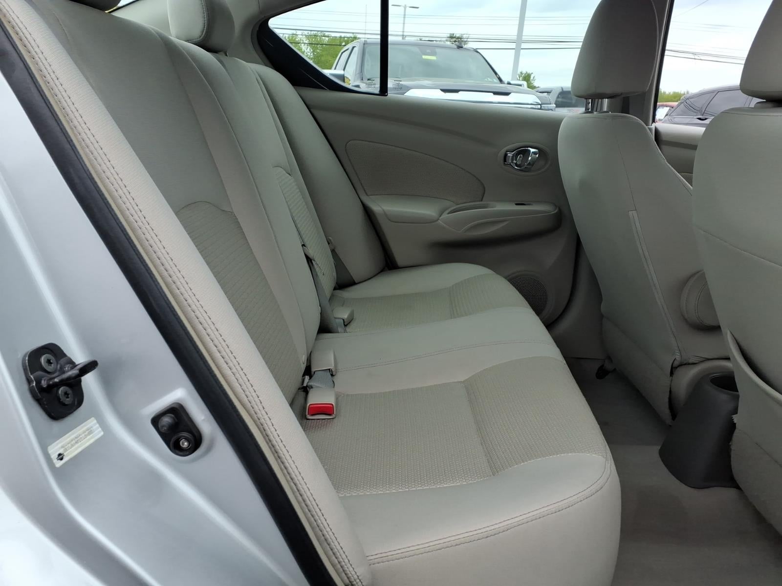 2014 Nissan Versa SV