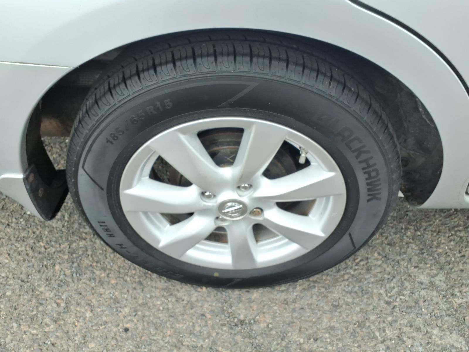 2014 Nissan Versa SV