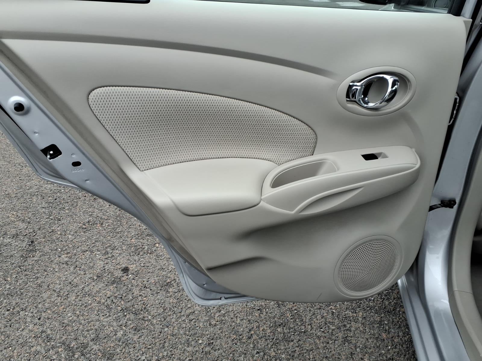 2014 Nissan Versa SV