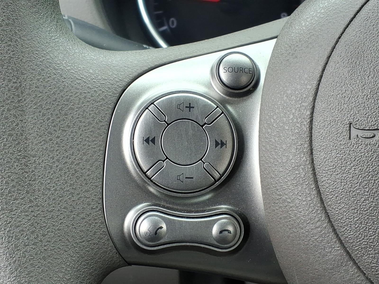 2014 Nissan Versa SV