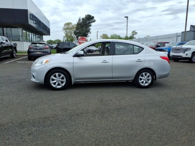 2014 Nissan Versa SV