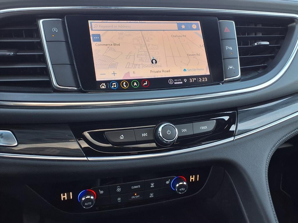 2022 Buick Enclave Essence