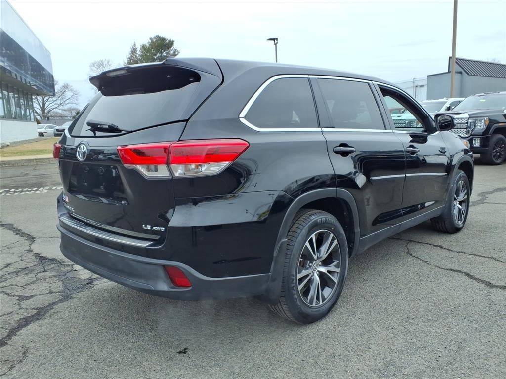 2019 Toyota Highlander LE